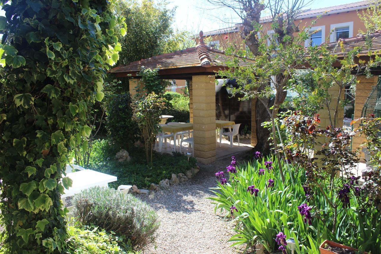 Hotel Restaurant Martinez Balaruc-les-Bains Extérieur photo